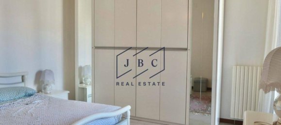 Apartamento de 4 divisões em Jesolo, Italy N.º 28262 28