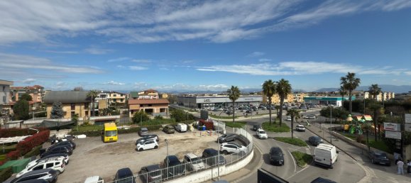 Квартира с 3 комнатами в Джульяно ин Кампанья, Италия № 127557 21