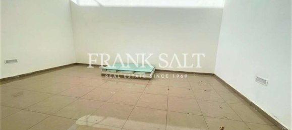 Bureau à Attard, Malta 92m² No. 12377 2