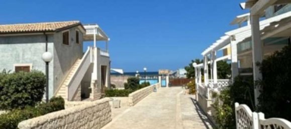 3 bedrooms House in Noto, Italy No. 337058 9