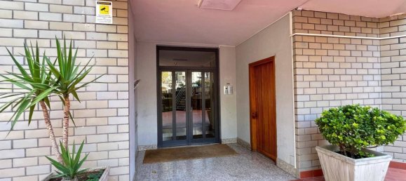 5 bedrooms Apartment in Cosenza, Italy No. 345989 4