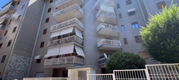 5 bedrooms Apartment in Cosenza, Italy No. 345989 2