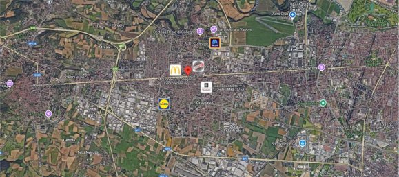 4-salle Appartement à Collegno, Italy No. 10186 7