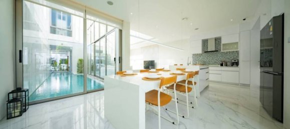 3 Schlafzimmer Villa in Phuket, Thailand, Nr. 61899 3