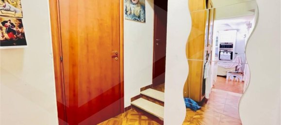 3 chambres Appartement à Naples, Italy No. 32622 5