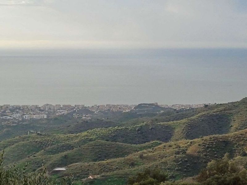 15000m² Land in Moclinejo, Spain No. 226108