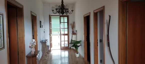 4 rooms Apartment in Pomarance, Italy No. 225121 2