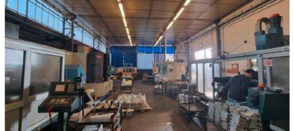 5غرفة مستودع في Jerago con Orago, Italy رقم 310132 9