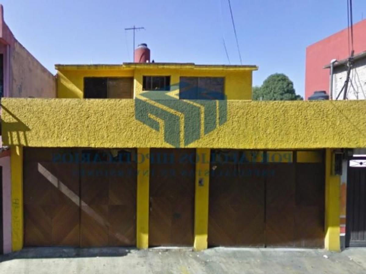 Casa de 3 dormitorios en Tlalnepantla, Mexico No. 227017
