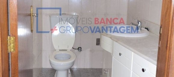 2 Schlafzimmer Wohnung in Porto, Portugal, Nr. 209236 7