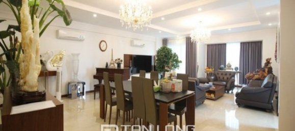 4 Schlafzimmer Wohnung in Tay Ho, Vietnam, Nr. 1109 3