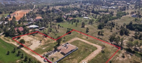  Land in Hua Hin, Thailand No. 26444 3