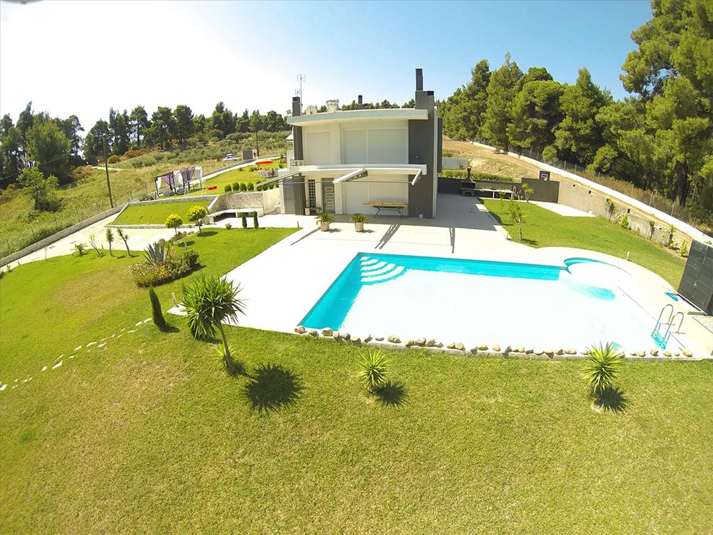 5 bedrooms Commercial property in Chalkidiki, Greece No. 8013