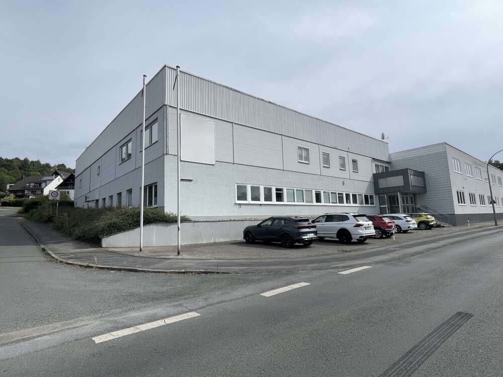 1691m² Warehouse in Hochsauerlandkreis, Germany No. 316093