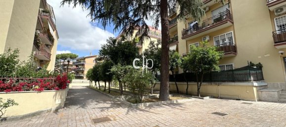 2 bedrooms Apartment in Rome, Italy No. 325148 23