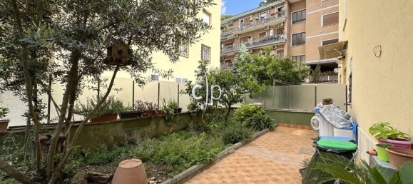 2 bedrooms Apartment in Rome, Italy No. 325148 18