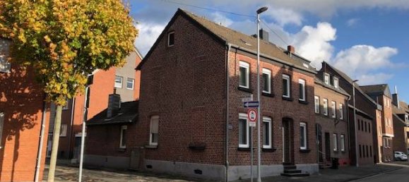 7 rooms House in Monchengladbach, Germany No. 8630 2