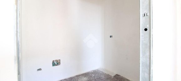 4 bedrooms Apartment in Sassuolo, Italy No. 347659 8