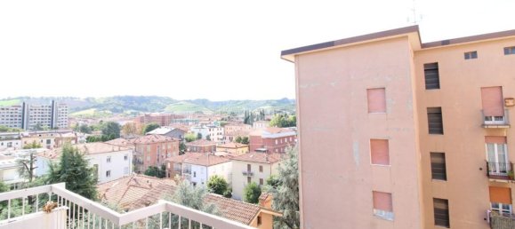 4 bedrooms Apartment in Sassuolo, Italy No. 347659 11