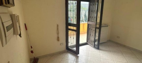 Apartamento de 4 habitaciónes en Palermo, Italy No. 168491 3