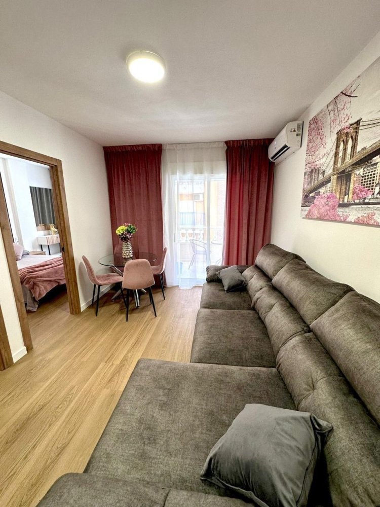 2 chambres appartement à vendre à Torrevieja, Alicante, Valencian Community, Spain № 370028