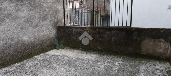 Квартира с 6 комнатами в Дураццано, Италия № 129640 5