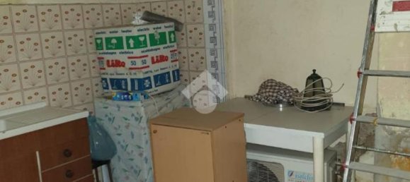 Квартира с 6 комнатами в Дураццано, Италия № 129640 10