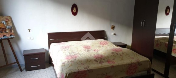 Квартира с 6 комнатами в Дураццано, Италия № 129640 6