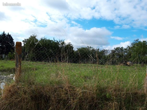 Grundstück in Thilouze, France 660m², Nr. 303473