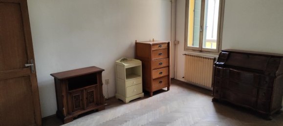 2 rooms Apartment in Padua, Italy No. 34108 12