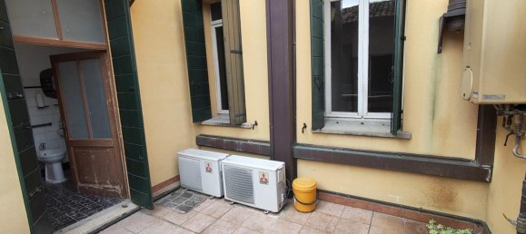 2 rooms Apartment in Padua, Italy No. 34108 15