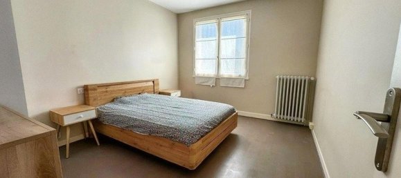 Casa de 4 dormitorios en Saint-Cyr-sur-Loire, France No. 41483 6