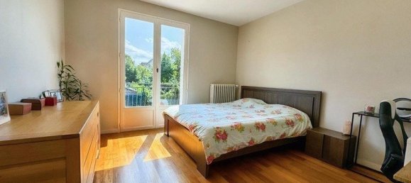 Casa de 4 dormitorios en Saint-Cyr-sur-Loire, France No. 41483 5