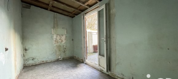 3 rooms House in Montreuil, France No. 163479 9