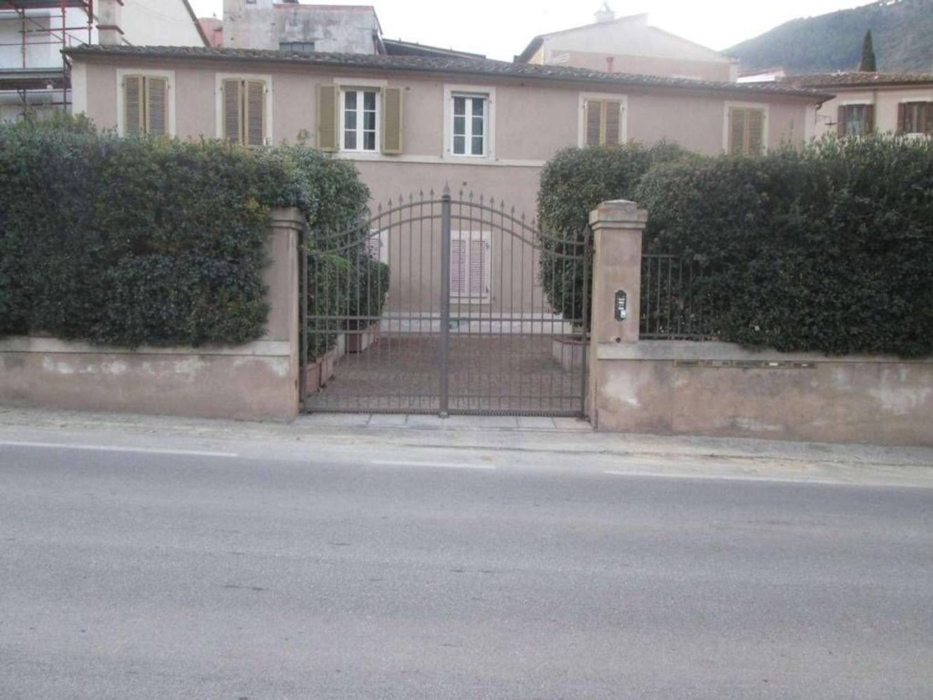 3غرفة شقة في Buti, Italy رقم 199532