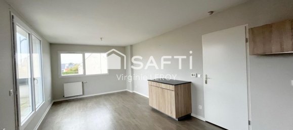 2 chambres Appartement à Lacroix-Saint-Ouen, France No. 228070 2