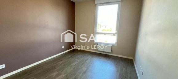 2 chambres Appartement à Lacroix-Saint-Ouen, France No. 228070 3