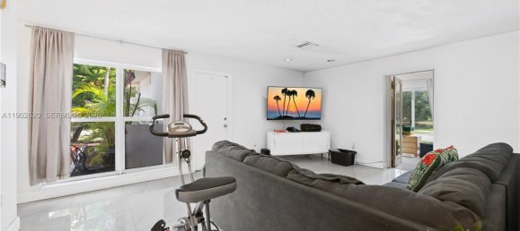 4 dormitorios villa en venta en Miami, Miami-Dade, Florida, USA № 614172 28