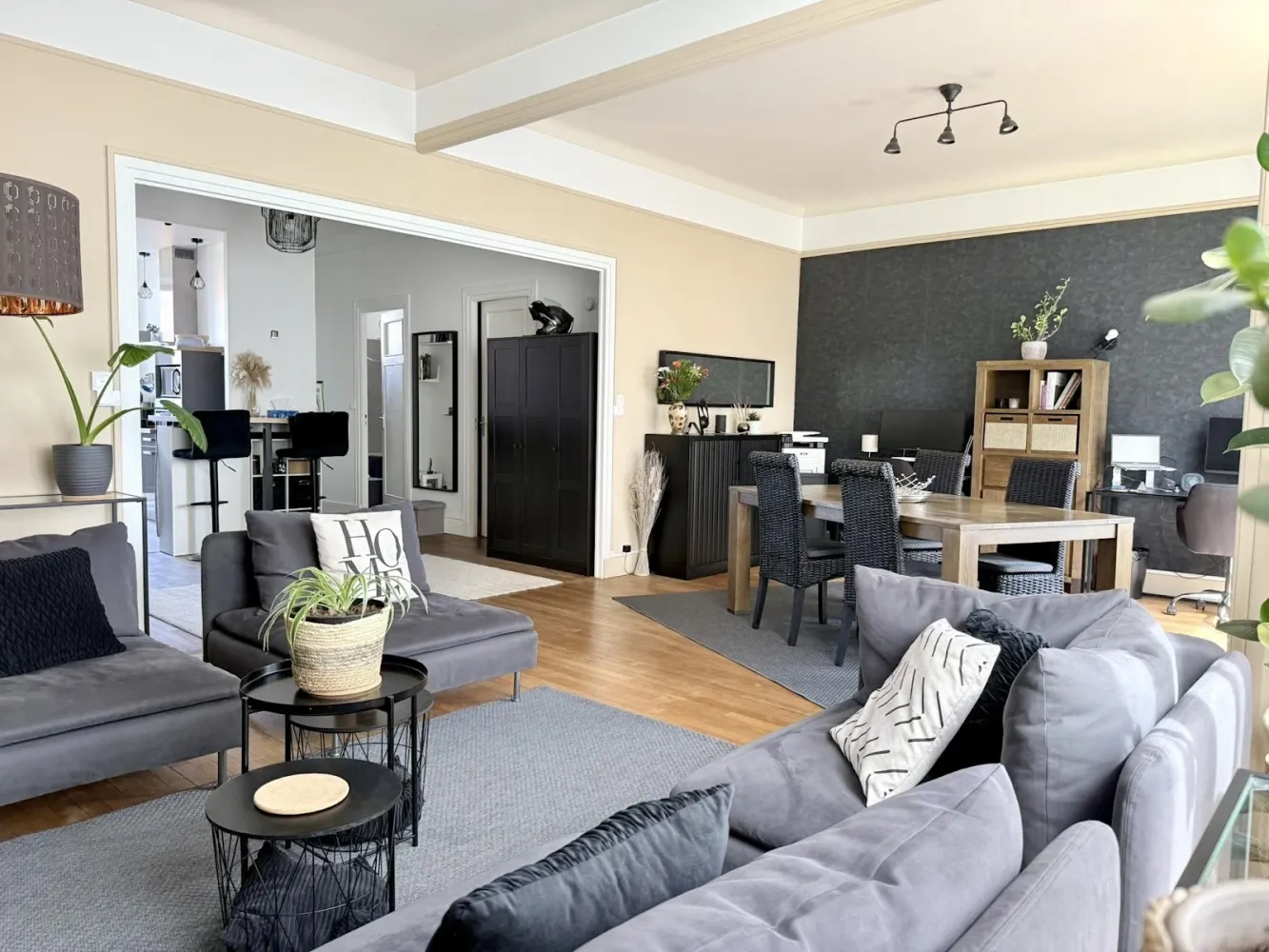 Apartamento de 2 dormitorios en Troyes, France No. 352369