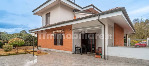 2 bedrooms Villa in Moncalieri, Italy No. 194815 6