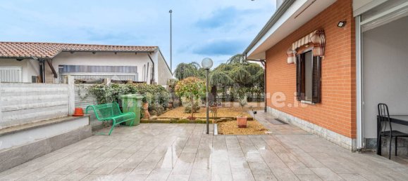 2 bedrooms Villa in Moncalieri, Italy No. 194815 7