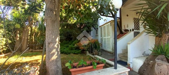 3 bedrooms Villa in Ardea, Italy No. 329433 3