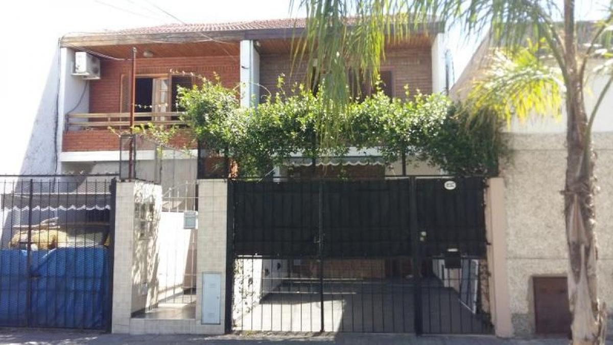 2 Schlafzimmer Haus in Tres de Febrero, Argentina, Nr. 9497