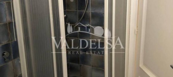 2 bedrooms Apartment in Poggibonsi, Italy No. 45320 6