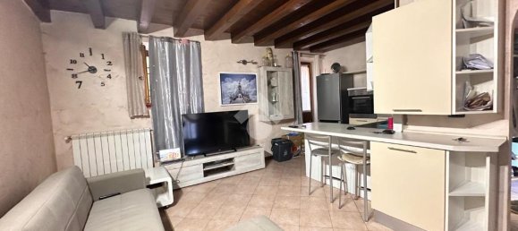 Квартира с 1 спальней в Курно, Италия № 353060 3