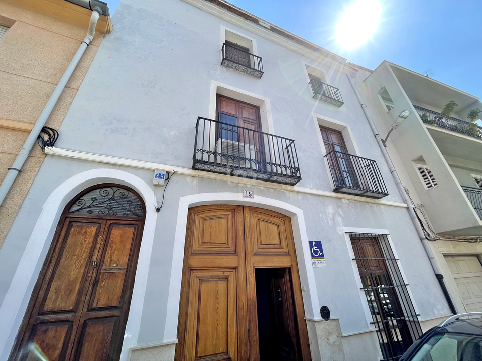 4 bedrooms House in Alicante, Spain No. 258850