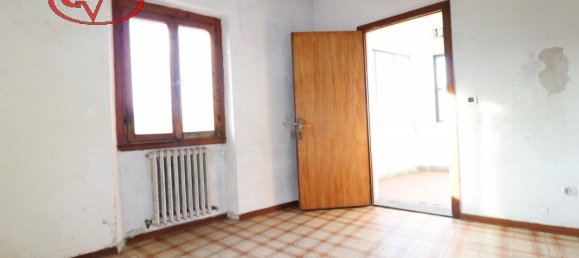 Casa de 2 dormitorios en Montevarchi, Italy No. 103528 9