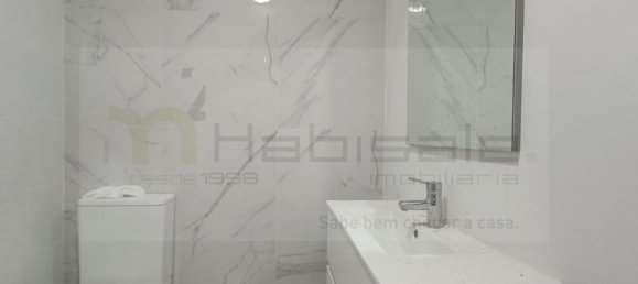 Apartamento de 2 dormitorios en Amadora, Portugal No. 301403 12