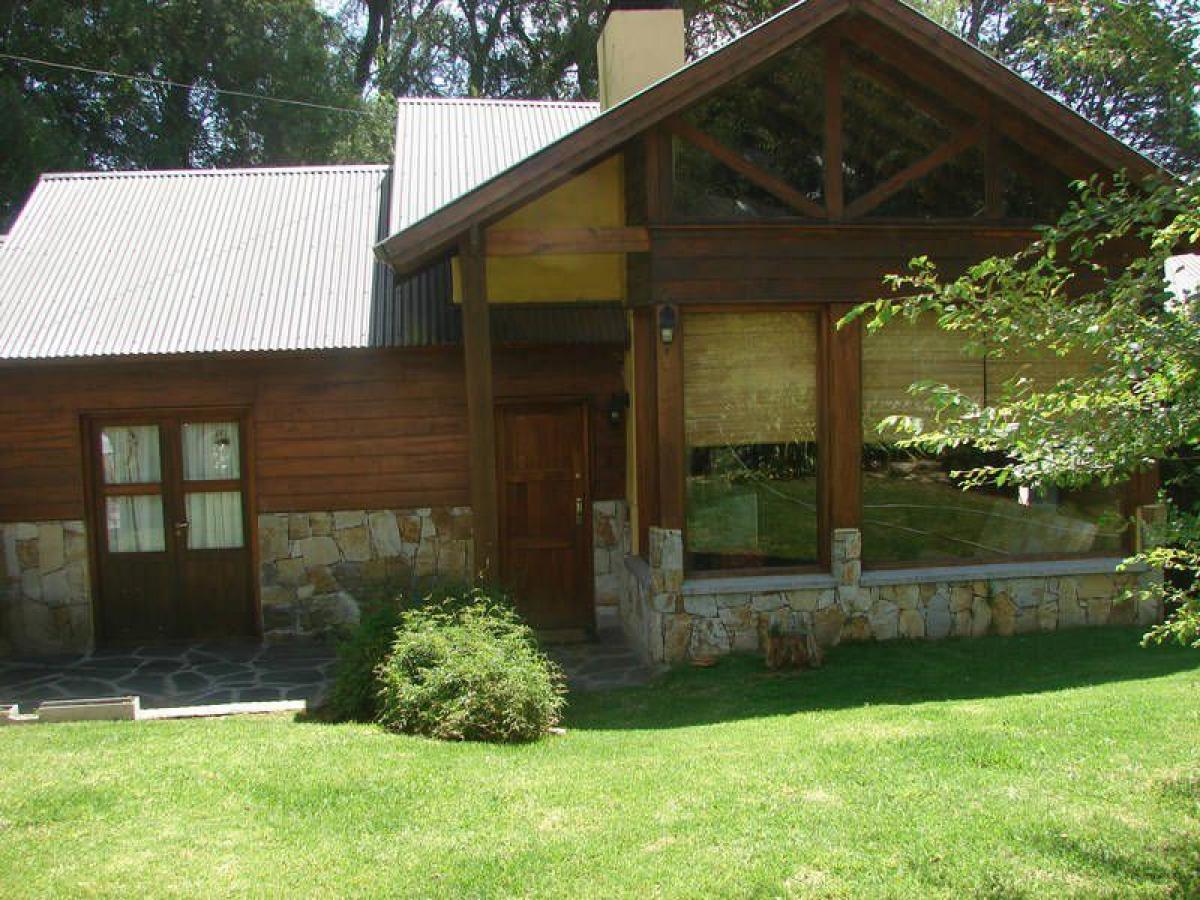 2 bedrooms House in Mar del Plata, Argentina No. 79391