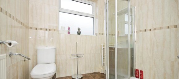 4 bedrooms House in Thornton Heath, United Kingdom No. 11579 14